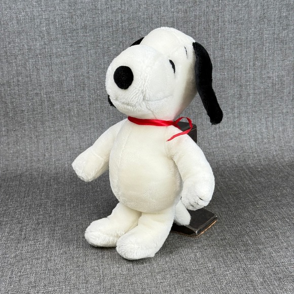 Vintage United Syndicate Snoopy Plush‎ Toy Plush with Red Ribbon 11" - Picture 1 of 9